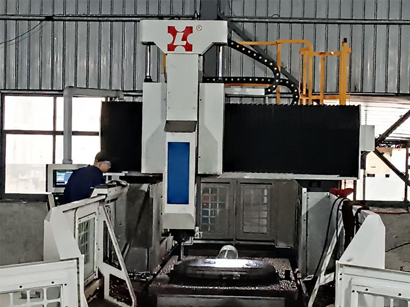 踏实铣出好光景 车间采风：机加车间加工中心操作工李祖爵工作影像