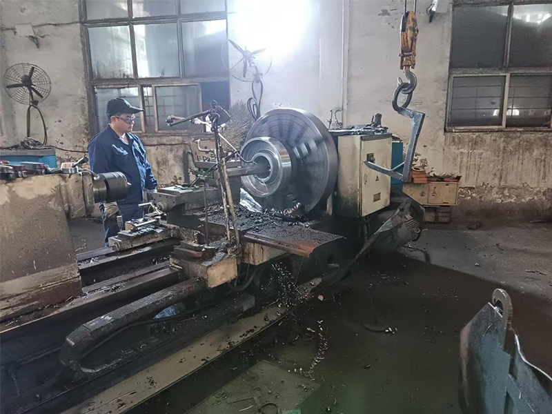 十九年磨一钩，以匠心守护安全 记华北吊钩三车间程勇敢与他的“500吨”坚守